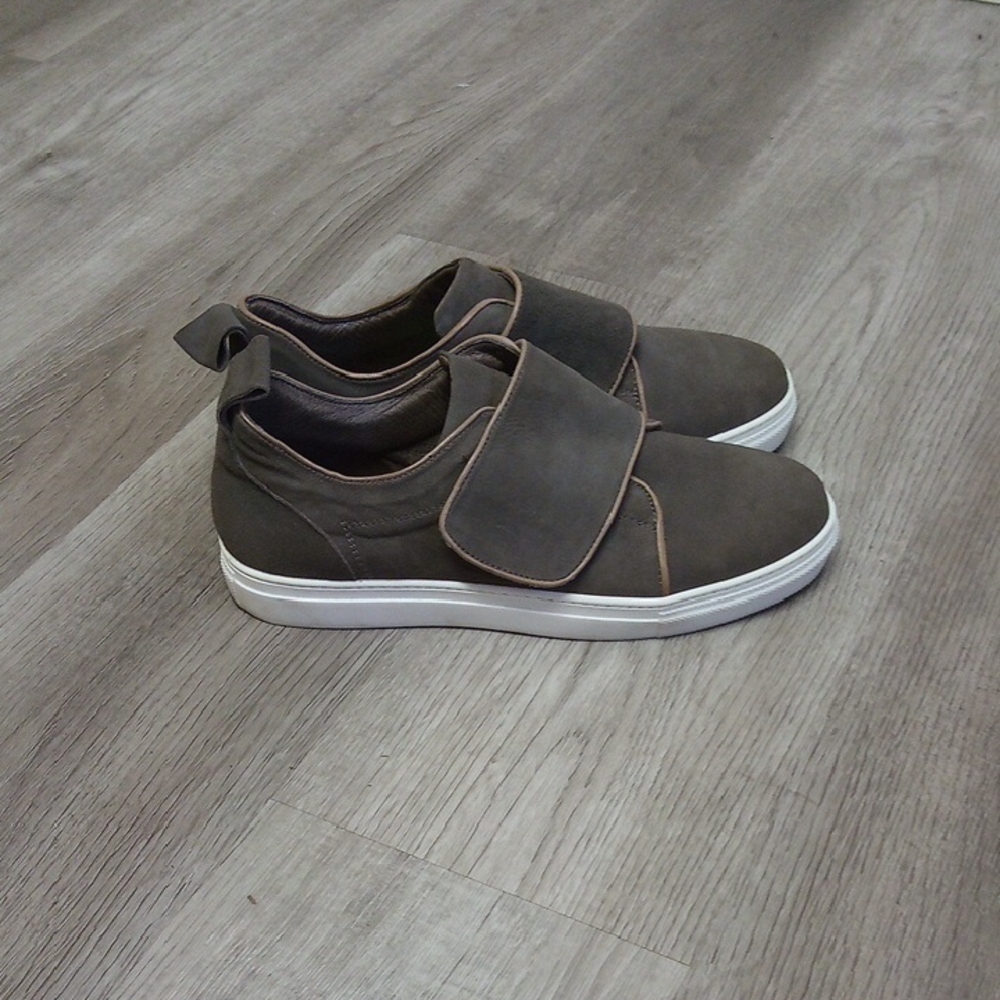 Barneys New York Dark Gray Velcro Slip On Sneakers